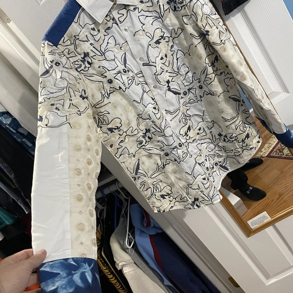 Robert Graham - Picture 4 of 10